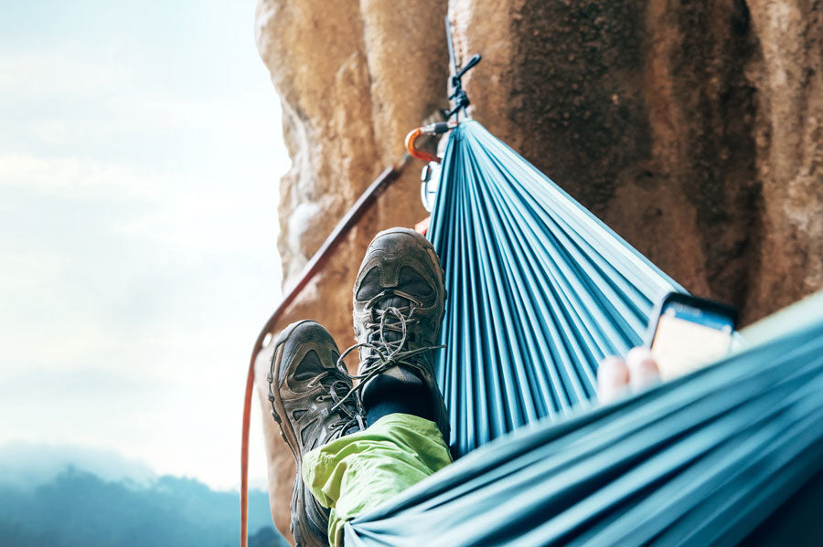 Rock Climbing with Your Hammock? This Safety Guide Is for You - Hammock  Universe Canada